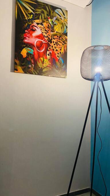 Urban Zen Appart Spacieux Studio Atypique Avec Bain A Remous Proche De Tout ปวงต์-ตา-ปิตร์ ภายนอก รูปภาพ