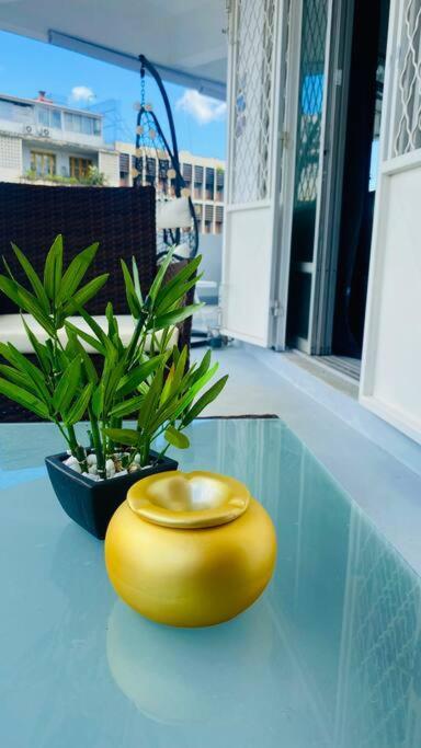 Urban Zen Appart Spacieux Studio Atypique Avec Bain A Remous Proche De Tout ปวงต์-ตา-ปิตร์ ภายนอก รูปภาพ
